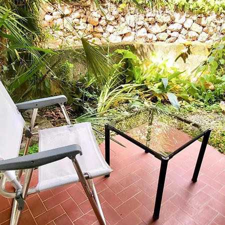 One Bedroom With Parking In