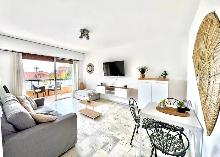 Apartmán One Bedroom With Parking - Lemon Festival *